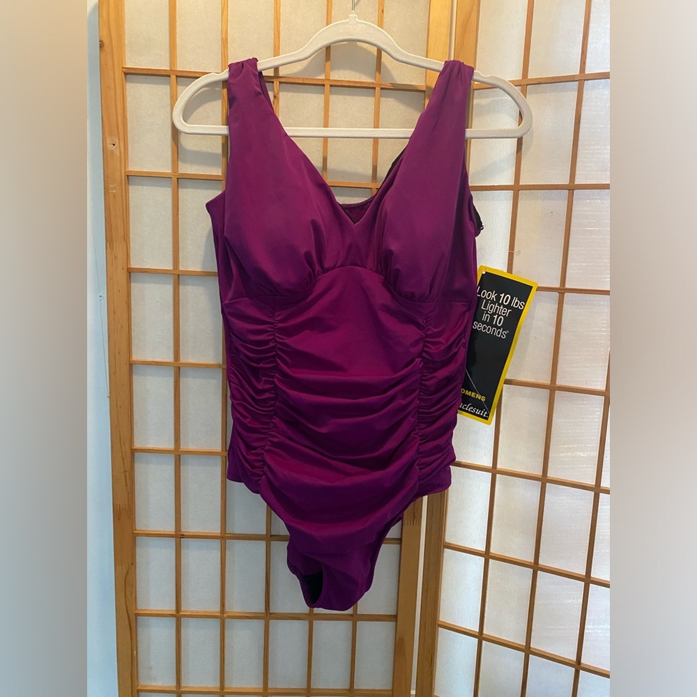 NWT MIRACLESUIT ONE PIECE SWIMSUIT